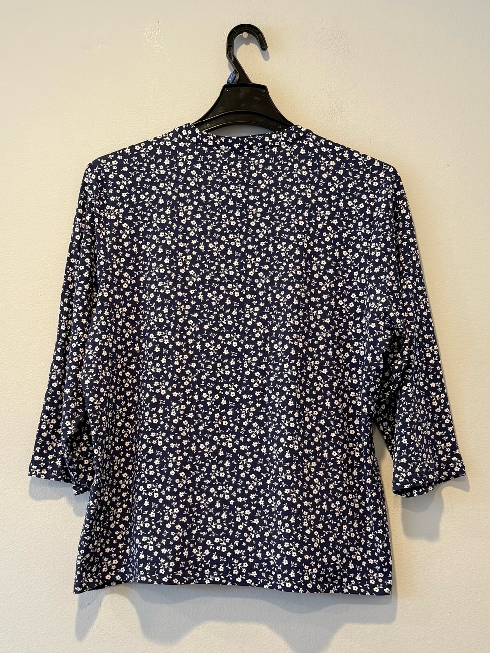 Lands' End Women's Pintuck 3/4 Sleeve Top - Picture 6 of 10